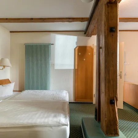 Am Schloss Schwerin (Mecklenburg-Vorpommern)