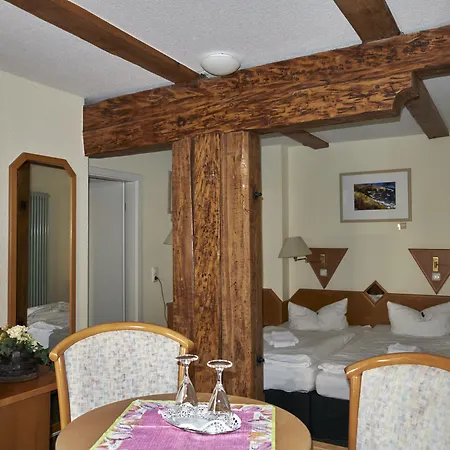 Am Schloss 3* Schwerin (Mecklenburg-Vorpommern)