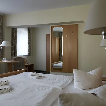 Am Schloss Hotel Schwerin (Mecklenburg-Vorpommern)