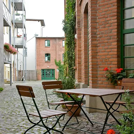 Hotel Am Schloss 3*