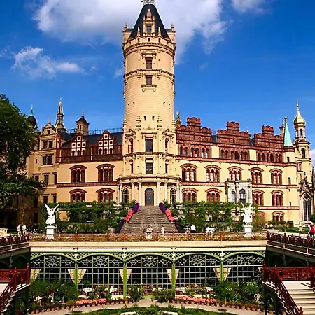 Hotel Am Schloss 3*