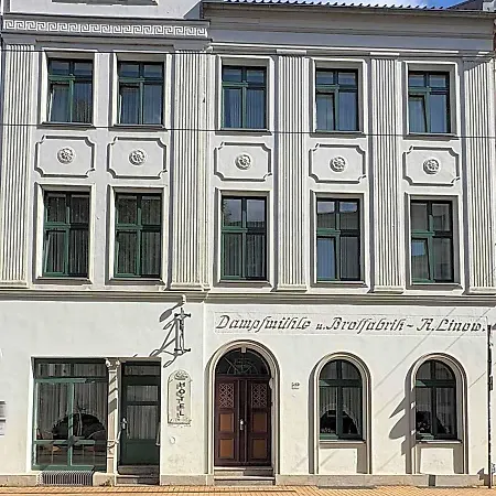 Am Schloss Hotel 3*