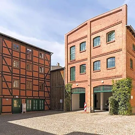 Am Schloss 3*