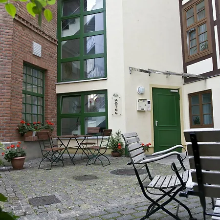 Am Schloss Hotel Schwerin (Mecklenburg-Vorpommern)