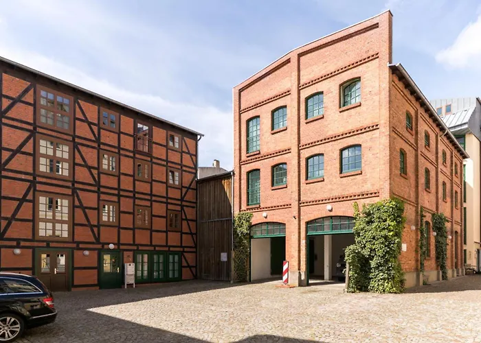 Am Schloss Hotel Schwerin (Mecklenburg-Vorpommern)