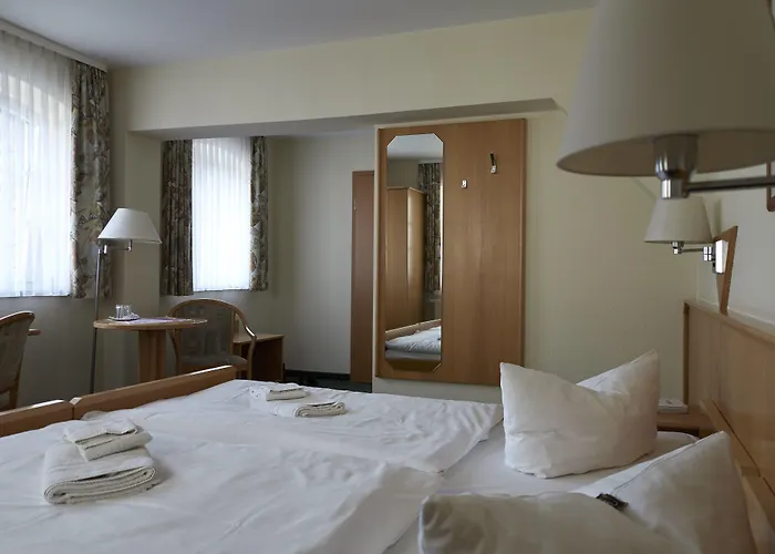 Am Schloss Hotel Schwerin (Mecklenburg-Vorpommern)